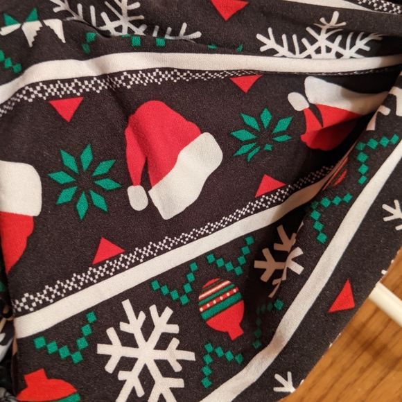 Christmas Infinity Scarf - Picture 2 of 3